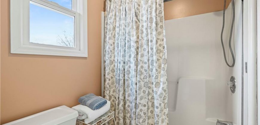 Homes for Sale in Smithville, MO 64068 | 15145  Lakeport Lane