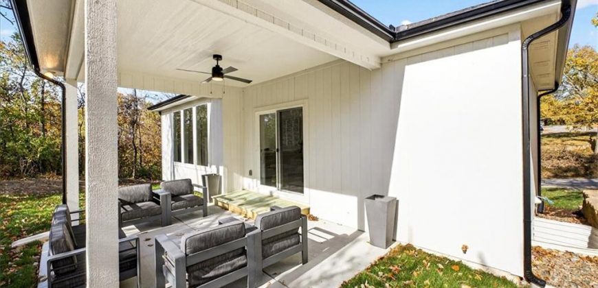 Homes for Sale in Parkville, MO 64152 | 6448 NW Cross Road