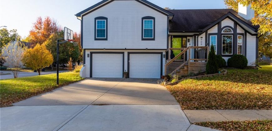 Homes for Sale in Kansas City, MO 64155 | 909 NE 117th Terrace