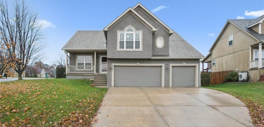 Homes for Sale in Kansas City, MO 64154 | 5501 NW 90th Street