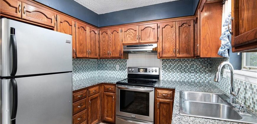 Homes for Sale in Gladstone, MO 64119 | 7138 NE KINGSTON Court