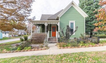 Homes for Sale in Liberty, MO 64068 | 402 N Leonard Street