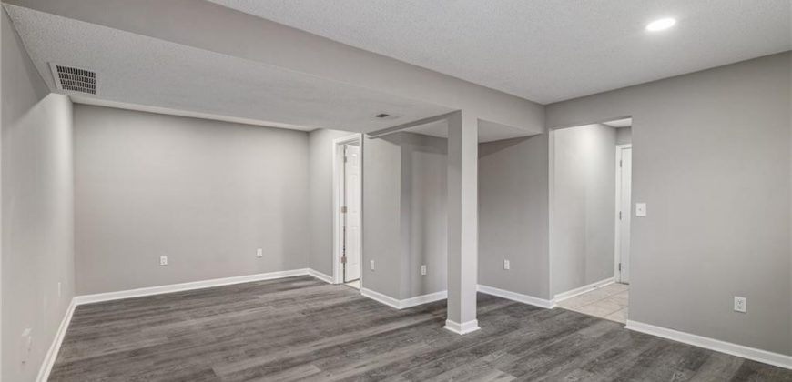 Homes for Sale in Kansas City, MO 64154 | 3408 NW 84th Terrace