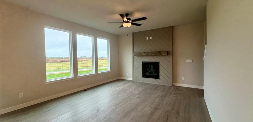 Homes for Sale in Kansas City, MO 64154 | 3036 NW 95th Terrace