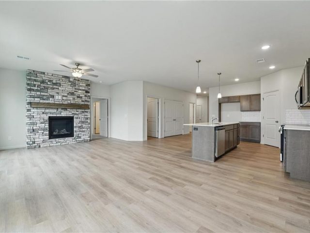 Homes for Sale in Kansas City, MO 64154 | 3028 NW 95 Terrace