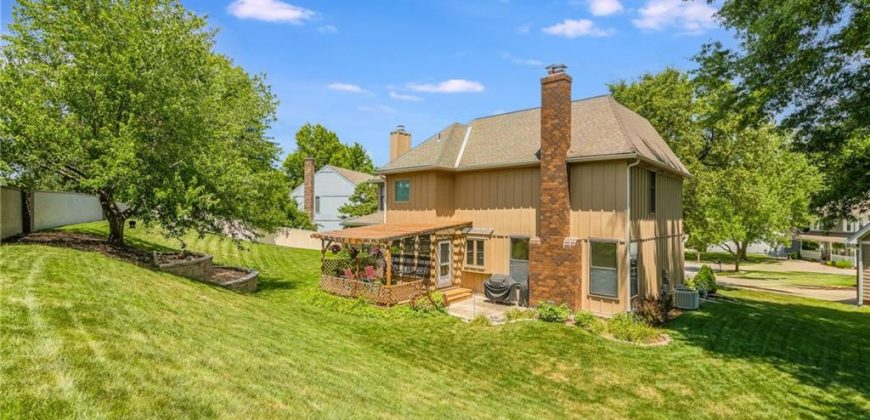 Homes for Sale in Kansas City, MO 64151 | 7640 N Lucerne Court