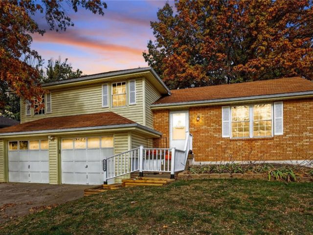 Homes for Sale in Kansas City, MO 64155 | 1016 NE 104 Terrace