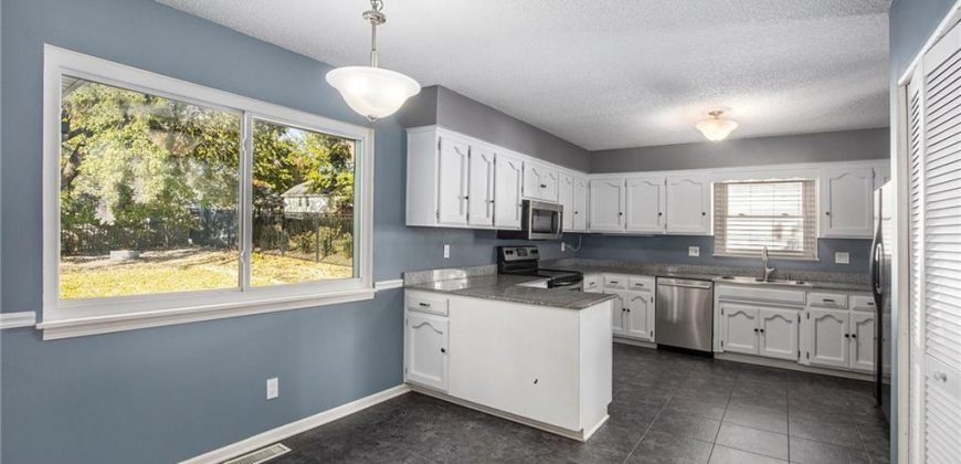 Homes for Sale in Kansas City, MO 64151 | 5864 N Beaman Avenue