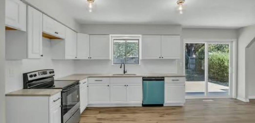 Homes for Sale in Kansas City, MO 64118 | 8017 N Tracy Avenue