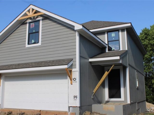 Homes for Sale in Kansas City, MO 64155 | 11222 N Oak Trafficway