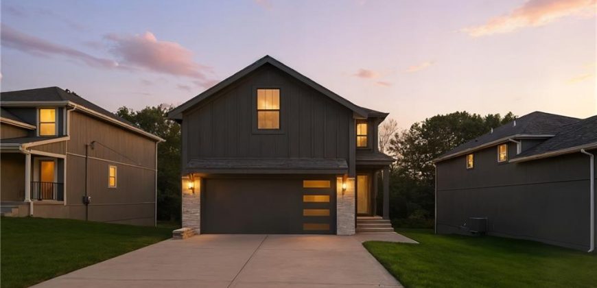 Homes for Sale in Kansas City, MO 64155 | 11218 N Oak Trafficway