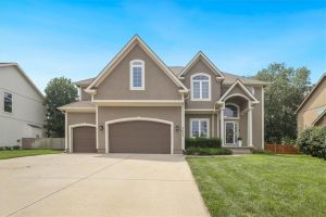 3623-NE-95th-Terrace-mls-2568322-image-1