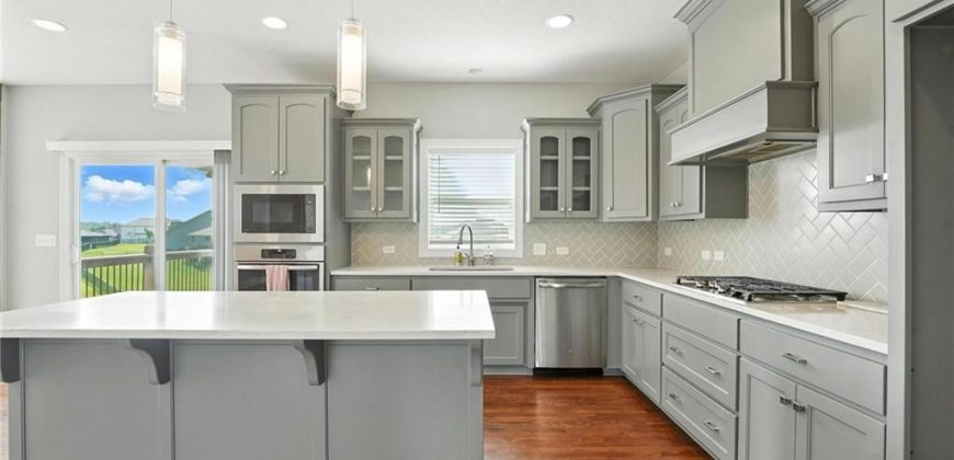 Homes for Sale in Kansas City, MO 64151 | 7611 N Adrian Avenue