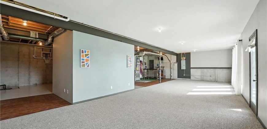 Homes for Sale in Kansas City, MO 64151 | 7611 N Adrian Avenue