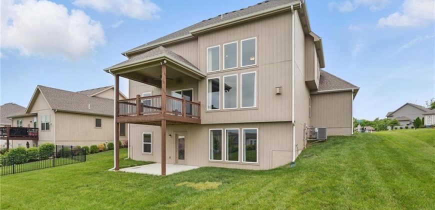 Homes for Sale in Kansas City, MO 64151 | 7611 N Adrian Avenue