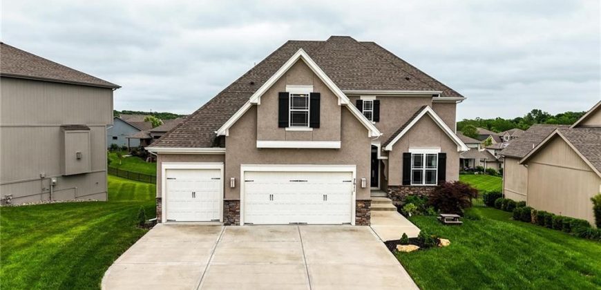 Homes for Sale in Kansas City, MO 64151 | 7611 N Adrian Avenue