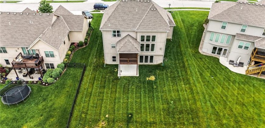 Homes for Sale in Kansas City, MO 64151 | 7611 N Adrian Avenue