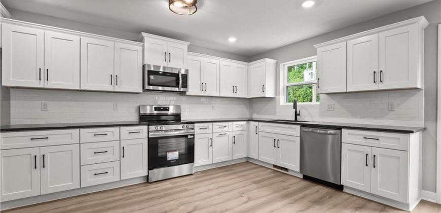 Homes for Sale in Kansas City, MO 64155 | 11226 N Oak Trafficway