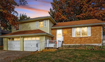Homes for Sale in Kansas City, MO 64155 | 1016 NE 104 Terrace