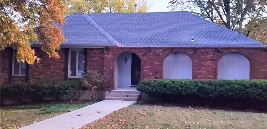 Homes for Sale in Liberty, MO 64068 | 1007  Wyckwood Drive