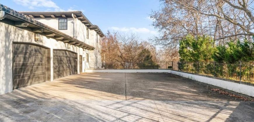 Homes for Sale in Kansas City, MO 64157 | 8519 N Sycamore Avenue