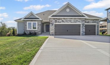 Homes for Sale in Kansas City, MO 64156 | 7009 NE 102nd Court