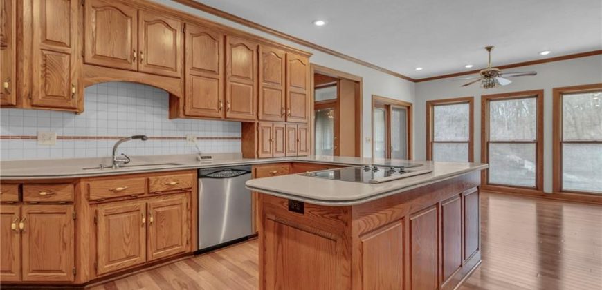 Homes for Sale in Gladstone, MO 64119 | 7605 N Chestnut Avenue