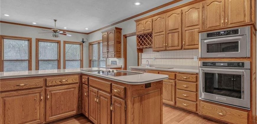 Homes for Sale in Gladstone, MO 64119 | 7605 N Chestnut Avenue