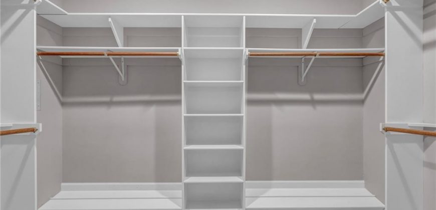 Homes for Sale in Gladstone, MO 64119 | 7605 N Chestnut Avenue