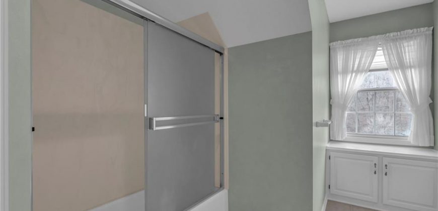 Homes for Sale in Gladstone, MO 64119 | 7605 N Chestnut Avenue