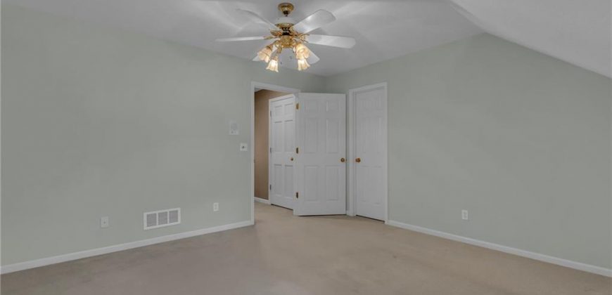 Homes for Sale in Gladstone, MO 64119 | 7605 N Chestnut Avenue