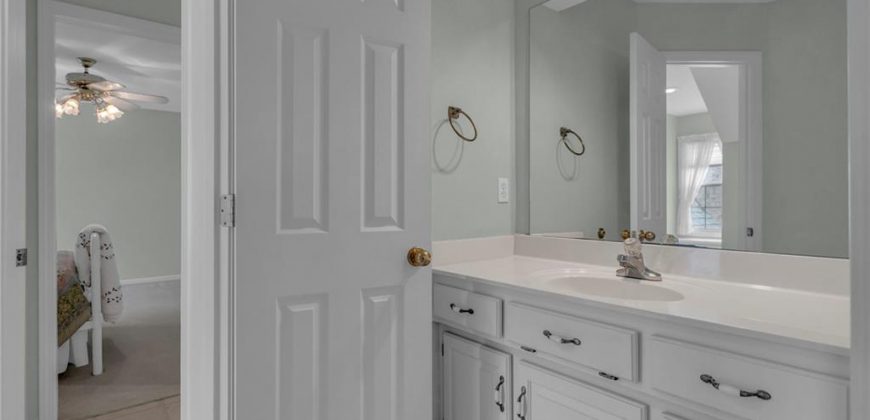 Homes for Sale in Gladstone, MO 64119 | 7605 N Chestnut Avenue