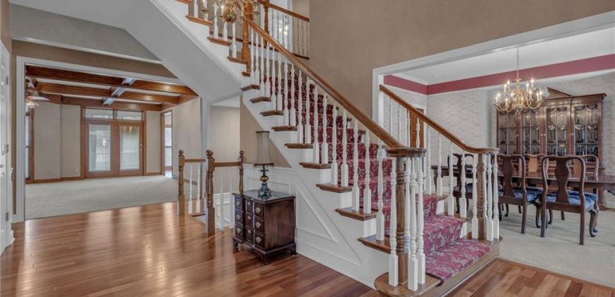 Homes for Sale in Gladstone, MO 64119 | 7605 N Chestnut Avenue