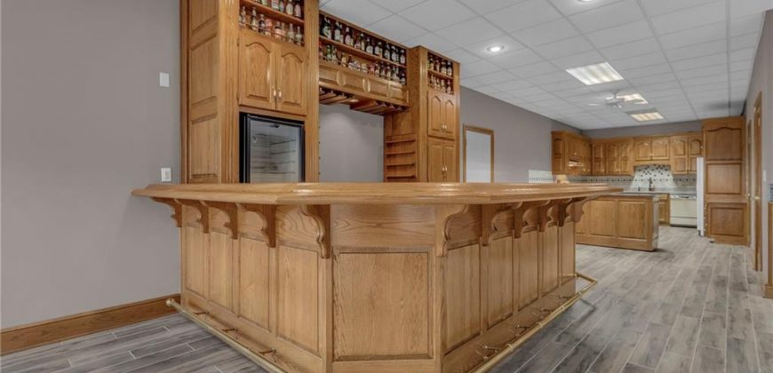 Homes for Sale in Gladstone, MO 64119 | 7605 N Chestnut Avenue