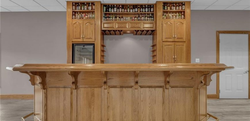 Homes for Sale in Gladstone, MO 64119 | 7605 N Chestnut Avenue