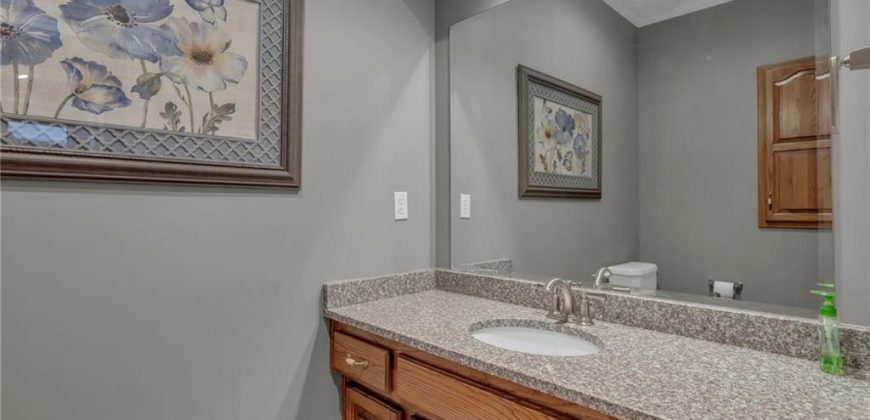 Homes for Sale in Gladstone, MO 64119 | 7605 N Chestnut Avenue