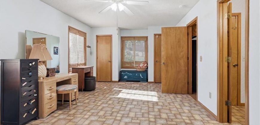 Homes for Sale in Pleasant Valley, MO 64068 | 7008 N Elm Street