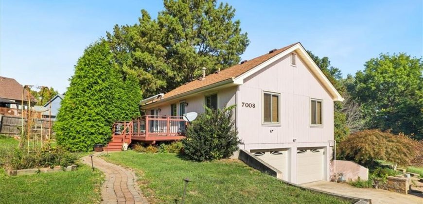 Homes for Sale in Pleasant Valley, MO 64068 | 7008 N Elm Street