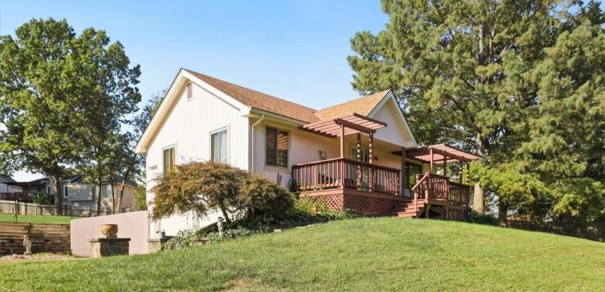 Homes for Sale in Pleasant Valley, MO 64068 | 7008 N Elm Street