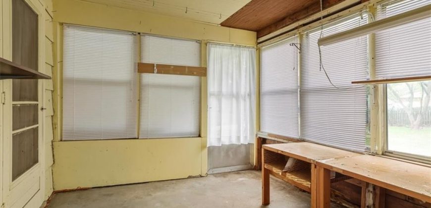 Homes for Sale in Kansas City, MO 64118 | 6 NE 82nd Street