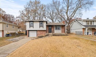 Homes for Sale in Kansas City, MO 64119 | 5412 NE 56th Place