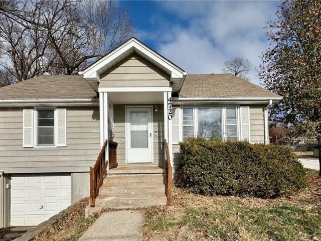 Homes for Sale in Kansas City, MO 64117 | 4720 NE 47th Street