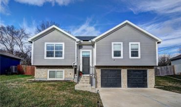 Homes for Sale in Kansas City, MO 64119 | 5412 NE 62nd Street