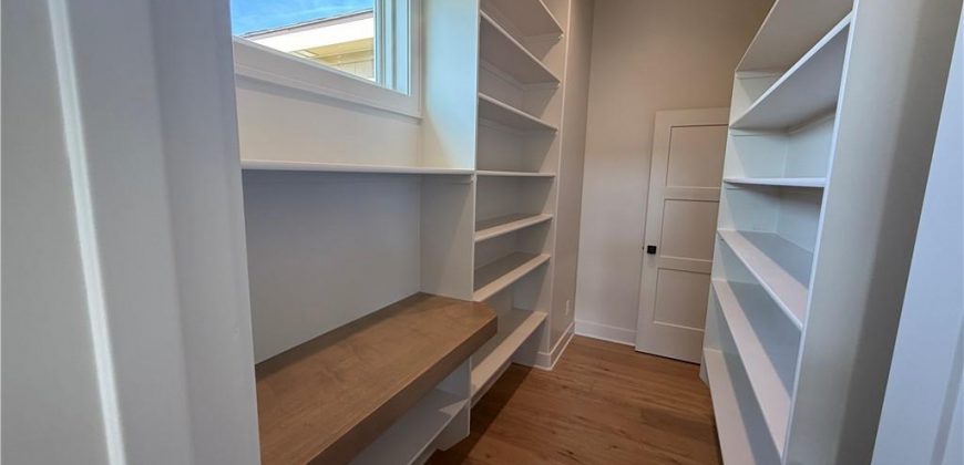 Homes for Sale in Riverside, MO 64150 | 4604 NW Luna Piena Way