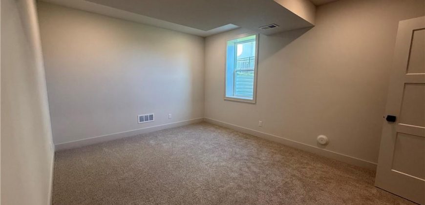 Homes for Sale in Riverside, MO 64150 | 4604 NW Luna Piena Way