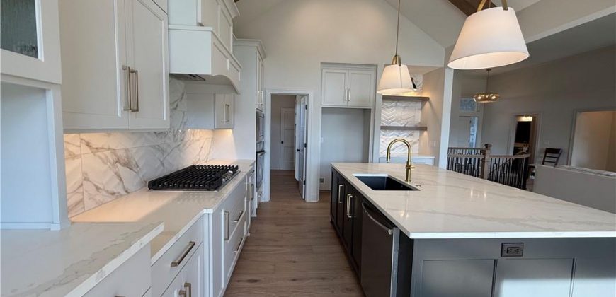 Homes for Sale in Riverside, MO 64150 | 4604 NW Luna Piena Way