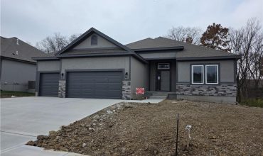 Homes for Sale in Kansas City, MO 64154 | 9430 N Belton Avenue