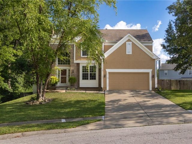 Homes for Sale in Kansas City, MO 64155 | 1019 NE 93rd Court