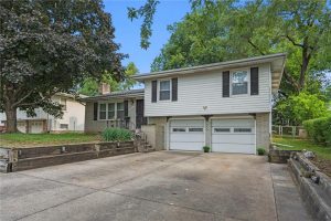 4814-NE-46th-Terrace-mls-2565794-image-1