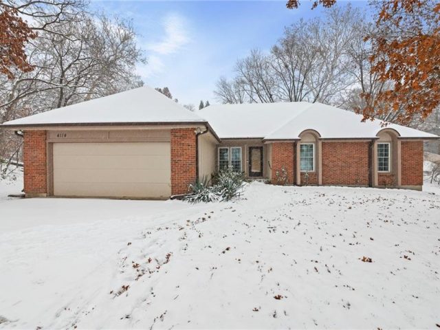 Homes for Sale in Kansas City, MO 64151 | 4114 NW 73rd Street